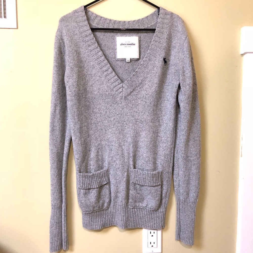 Abercrombie & Fitch Boyfriend V Neck Sweater